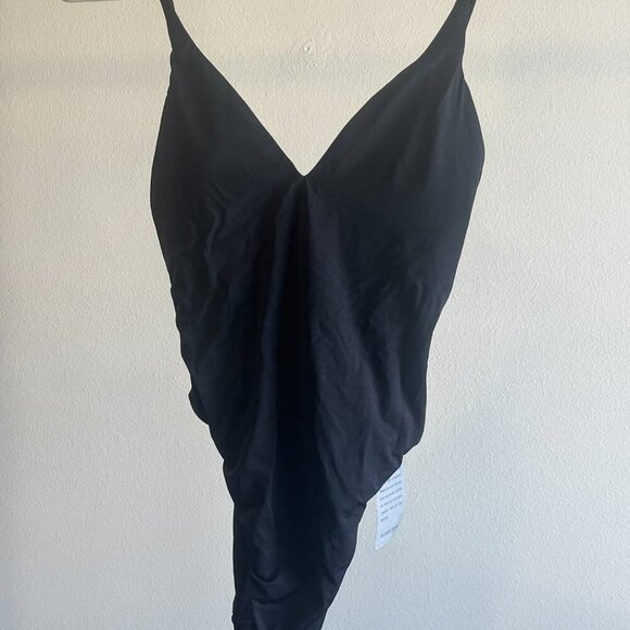 NWT Seafolly Coastline V Neck One Piece Swimsuit in Eco Collection Black Size 4 - Picture 5 of 7